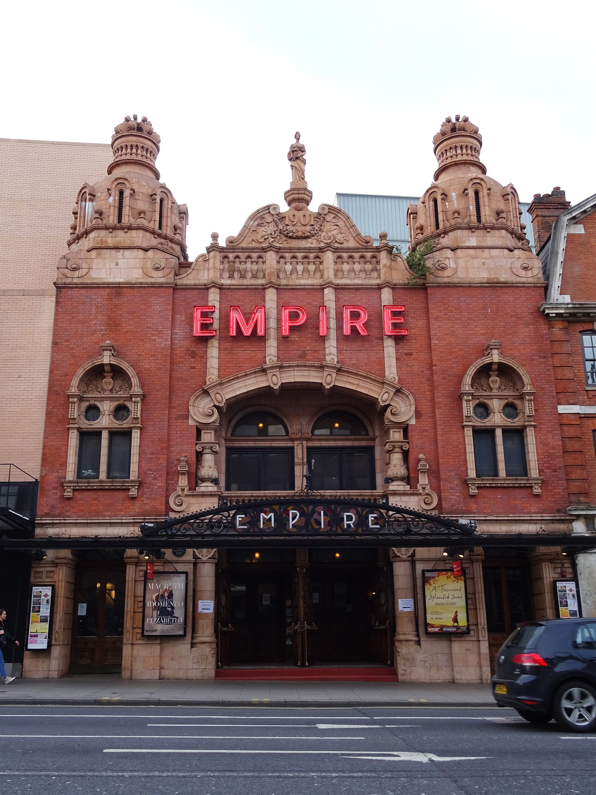 Hackney Empire for removals in Hackney