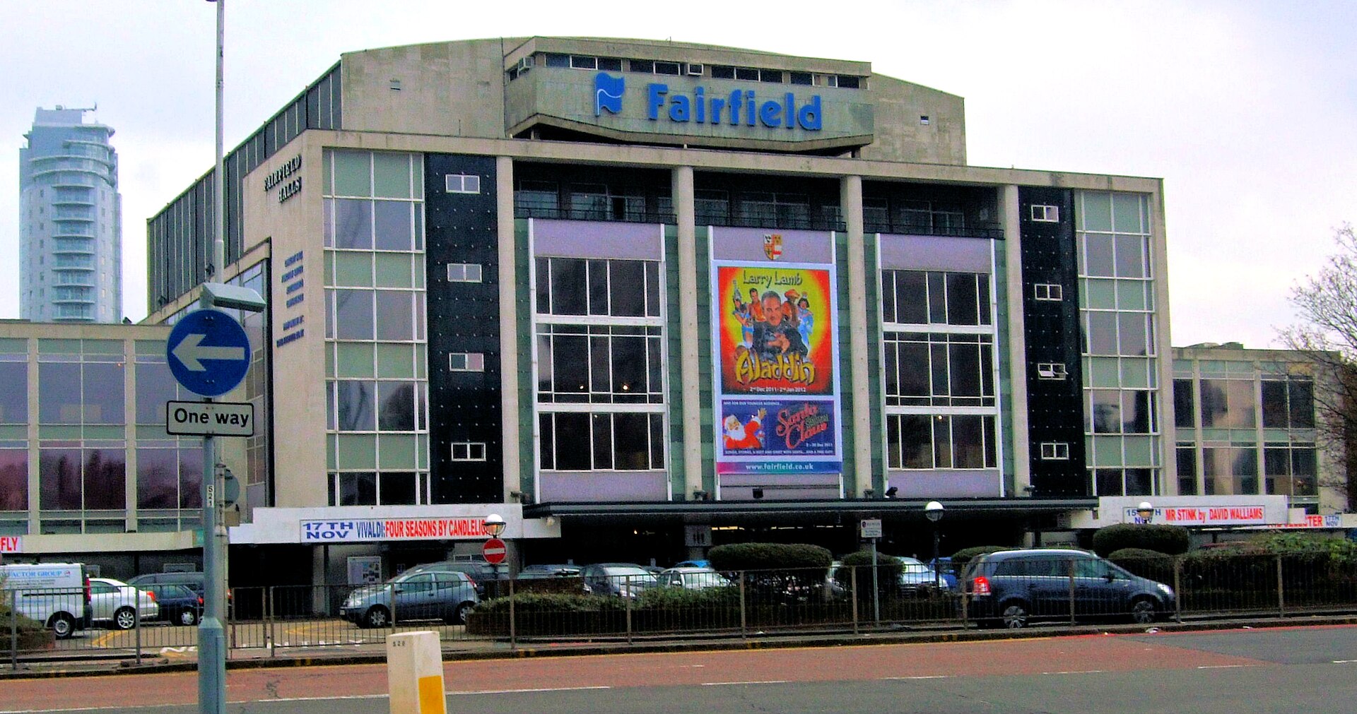Fairfield Halls for removals in Upper Fairfield